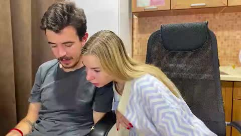 Snapshot of ester_vixen chatting on 10, 10, 2025 Ester online show from 10, 10, 2025