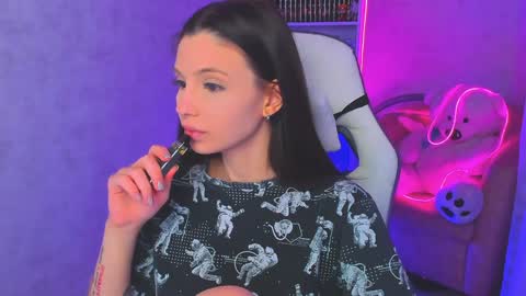 Snapshot of estercollins chatting on 1, 1, 2025 Ester online show from 1, 1, 2025