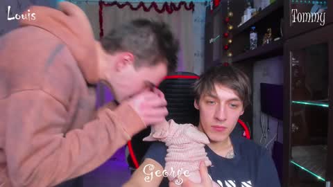 Snapshot of esthetics_boys chatting on 2, 1, 2025 LOUIS online show from 2, 1, 2025