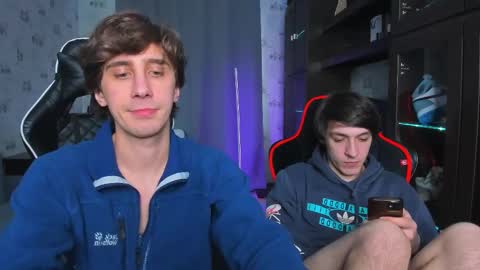 Snapshot of esthetics_boys chatting on 26, 2, 2025 LOUIS online show from 26, 2, 2025