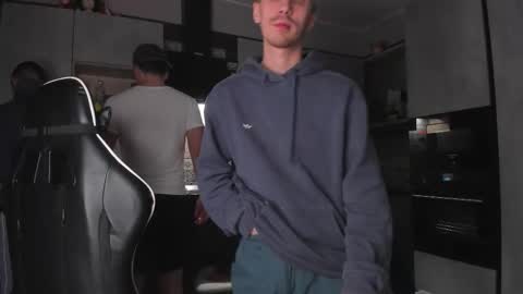 LOUIS online show from 20, 12, 2025