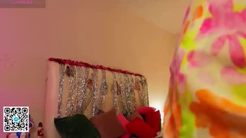 esyameglin online show from 19, 11, 2025