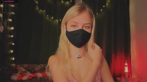 Snapshot of eternalophelia chatting on 12, 1, 2026 Sophia online show from 12, 1, 2026