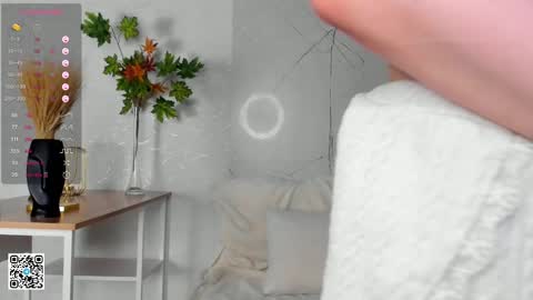 Dana today my first day online show from 8, 3, 2025