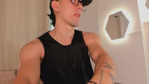 etham_wolf1 online show from 9, 4, 2026