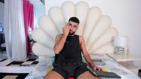 Snapshot of ethan__walker chatting on 2, 2, 2025 Ethan online show from 2, 2, 2025