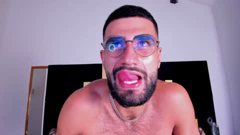 Snapshot of ethan__walker chatting on 4, 2, 2025 Ethan online show from 4, 2, 2025