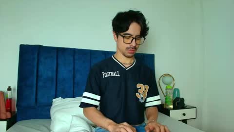 ethan  online show from 14, 12, 2025