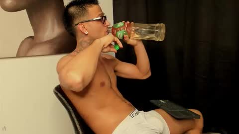 Snapshot of ethan_devis7 chatting on 18, 1, 2026 Ethan - Independent model online show from 18, 1, 2026