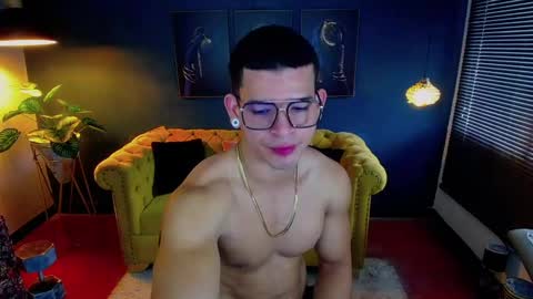 Snapshot of ethan_rodgers chatting on 27, 10, 2025 ETHAN RODGERS online show from 27, 10, 2025