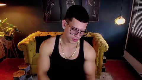 Snapshot of ethan_rodgers chatting on 28, 10, 2025 ETHAN RODGERS online show from 28, 10, 2025