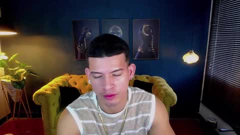 Snapshot of ethan_rodgers chatting on 18, 11, 2025 ETHAN RODGERS online show from 18, 11, 2025
