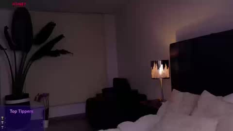 Snapshot of ethan_skiny_ chatting on 30, 9, 2025 Joan online show from 30, 9, 2025