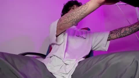 Snapshot of ethan_sykes chatting on 11, 10, 2025 Ethan sykes online show from 11, 10, 2025