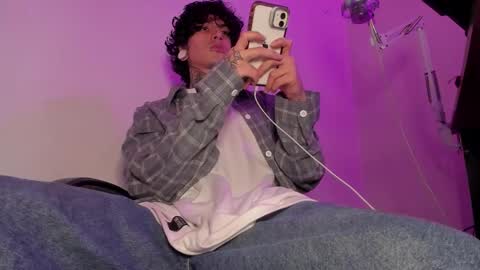 Snapshot of ethan_sykes chatting on 24, 10, 2025 Ethan sykes online show from 24, 10, 2025