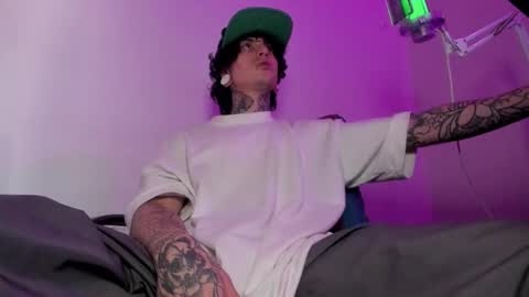 Snapshot of ethan_sykes chatting on 28, 10, 2025 Ethan sykes online show from 28, 10, 2025