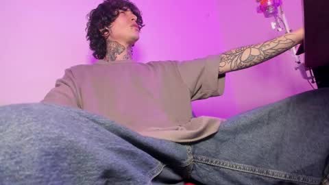 Snapshot of ethan_sykes chatting on 23, 11, 2025 Ethan sykes online show from 23, 11, 2025