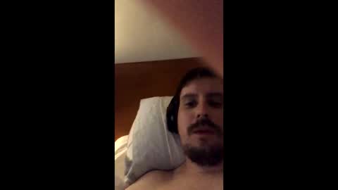 Snapshot of etone101111 chatting on 17, 11, 2025 etone101111 online show from 17, 11, 2025