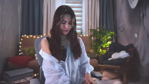 Mira online show from 2, 12, 2025