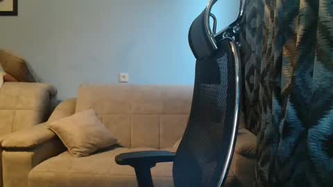 eva2323 online show from 6, 3, 2025