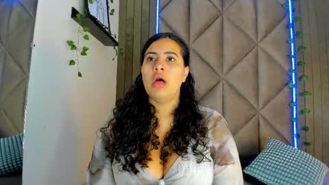 EVA DAEMON  online show from 17, 4, 2026