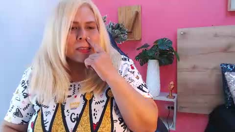 eva_love49 online show from 3, 7, 2026