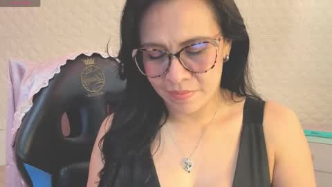 Eva  online show from 20, 5, 2026