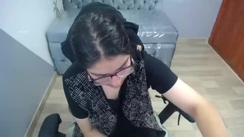 eva_smit_t online show from 4, 2, 2026