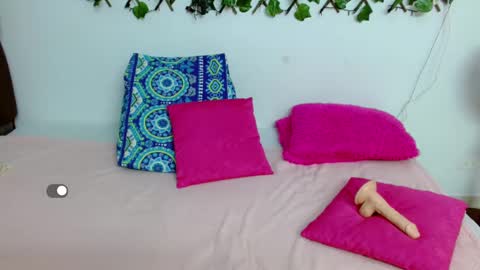 Eva   online show from 11, 2, 2025