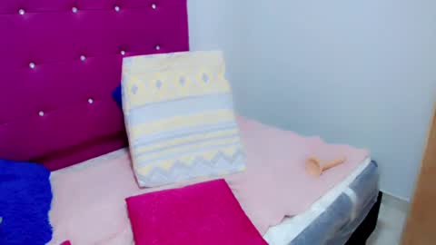 Eva   online show from 15, 2, 2025