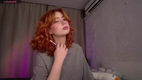 Snapshot of evaa_moonn_ chatting on 28, 9, 2025 Eva online show from 28, 9, 2025
