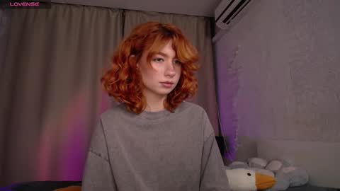 Snapshot of evaa_moonn_ chatting on 1, 10, 2025 Eva online show from 1, 10, 2025