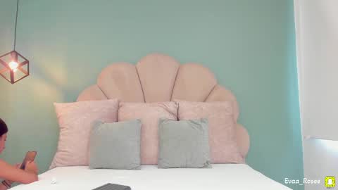 Eva online show from 15, 9, 2025