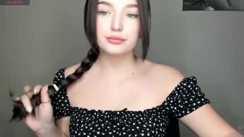 Snapshot of evaamillerr chatting on 6, 12, 2024 Eva online show from 6, 12, 2024