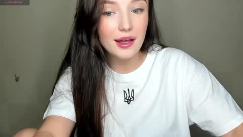 Snapshot of evaamillerr chatting on 25, 12, 2024 Eva online show from 25, 12, 2024