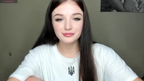 Snapshot of evaamillerr chatting on 7, 1, 2025 Eva online show from 7, 1, 2025