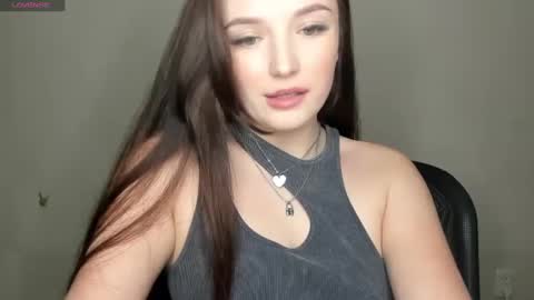 Snapshot of evaamillerr chatting on 28, 1, 2025 Eva online show from 28, 1, 2025