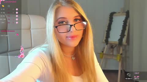 Eva  online show from 22, 12, 2024