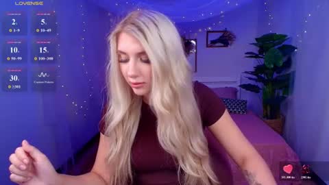 Eva  online show from 5, 7, 2026