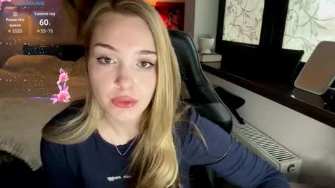 evacarter1 online show from 26, 3, 2026