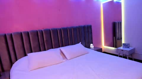 Eva Gomez online show from 15, 1, 2025