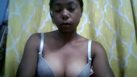 Snapshot of evahaldy chatting on 7, 11, 2025 evahaldy online show from 7, 11, 2025