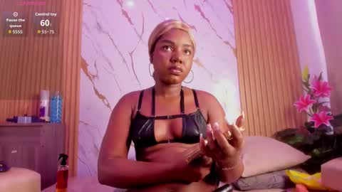 EvaJohnss online show from 3, 12, 2025