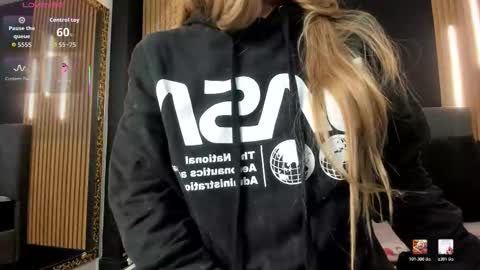 Snapshot of evaloviaa_ chatting on 11, 2, 2026 Eva online show from 11, 2, 2026