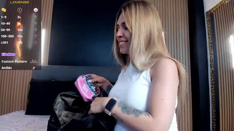 Snapshot of evaloviaa_ chatting on 26, 3, 2026 Eva online show from 26, 3, 2026