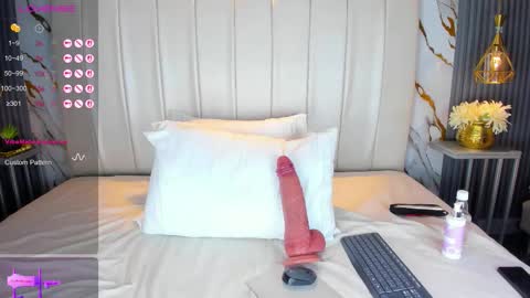 evamillins online show from 14, 12, 2025