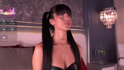 Eva Moretti online show from 6, 10, 2025