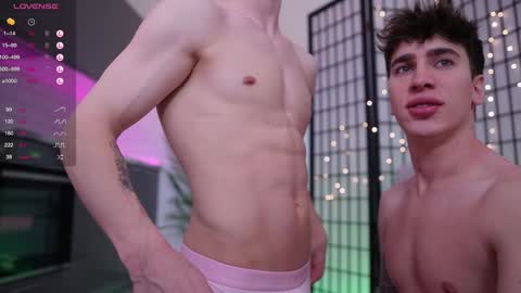 evan_white_ online show from 8, 12, 2024