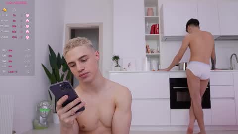 evan_white_ online show from 12, 2, 2025