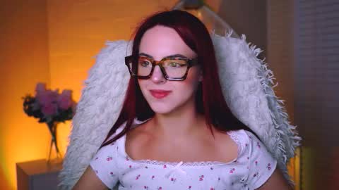 Eva  online show from 27, 9, 2025